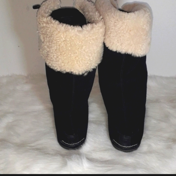 Sperry's leather and sheep fur boots - Picture 2 of 5